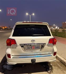 تويوتا لاندكروزر